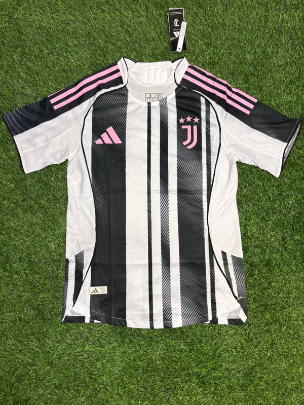 Juventus FC 25/26 Home Player Edition Half Sleeve  - XL