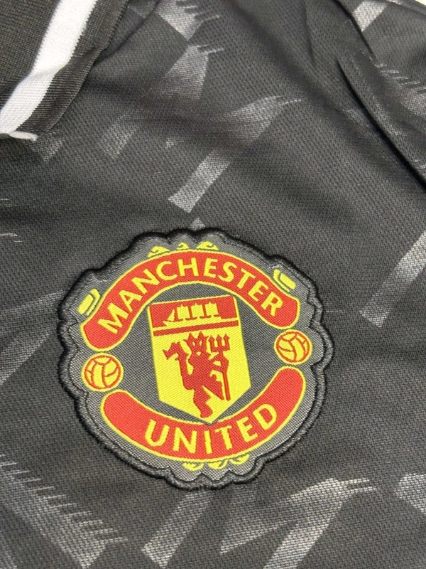 Manchester United 25/26 Black Special Kit Fan Edition With Short  - L