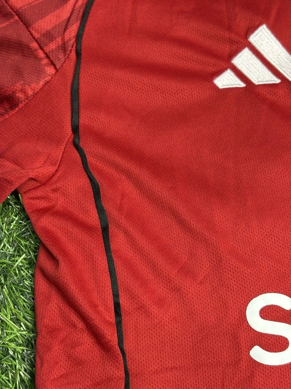 Manchester United 25/26 Home Kit Fan Edition With Short  - L