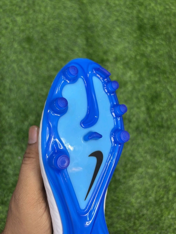 Hypervenom Phantom White Blue FG Low-top With Lace  - 7.5