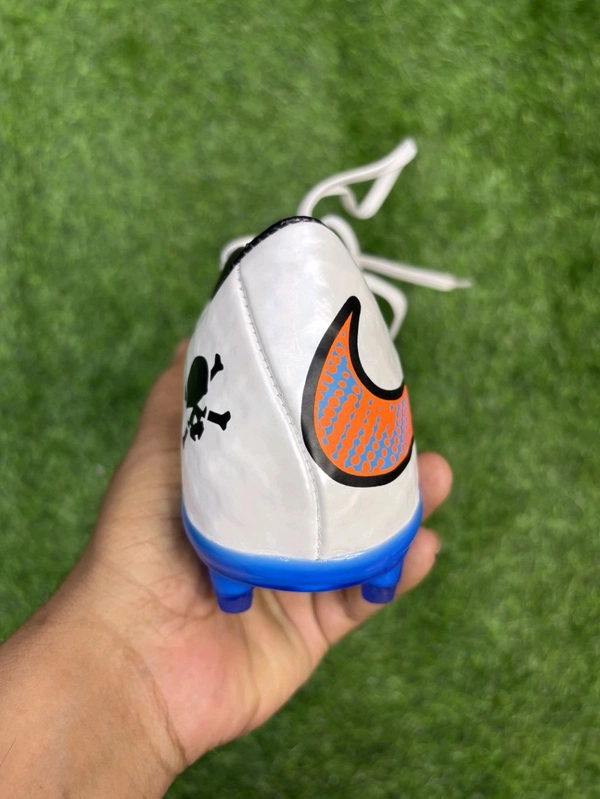 Hypervenom Phantom White Blue FG Low-top With Lace  - 7.5