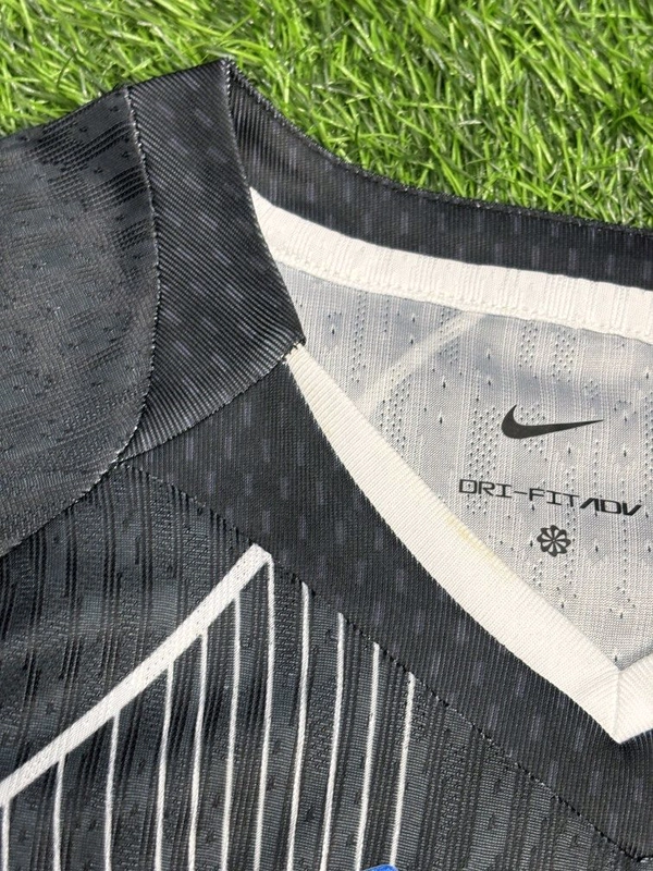 FC Barcelona 25/26 Black Colour Special Player Edition  - XL