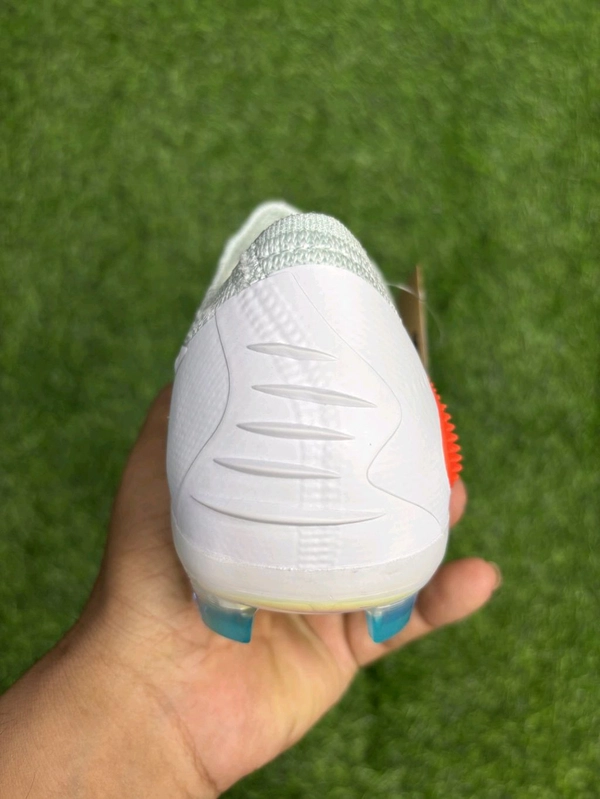 PhantomGX Luna III Elite Sky-blue White FG With Lace  - 7.5