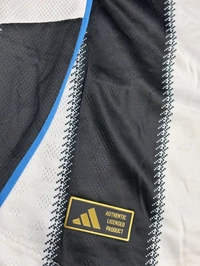 Newcastle United 25/26 Home Kit Player Edition - M
