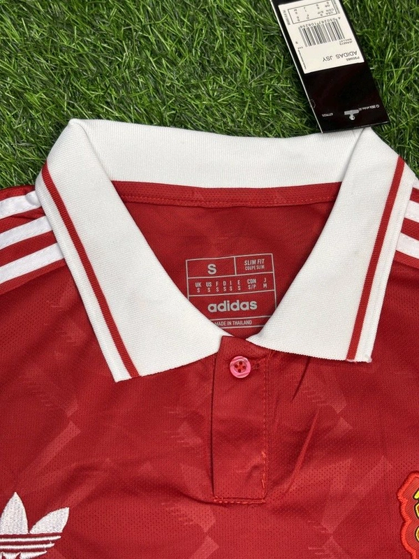 Manchester United 25/26 Red Special Fan Edition With Short  - XL