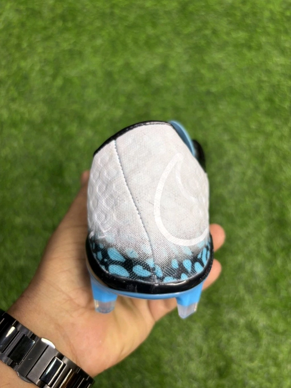 Hypervenom Phantom 3 White Low-top FG With Lace(Colour Changing) - 7.5