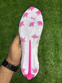 Ultra Ultimate White & Pink Low-Top FG With Lace - 6.5