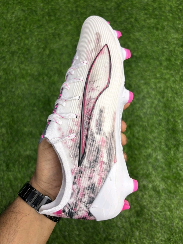 Ultra Ultimate White & Pink Low-Top FG With Lace - 7.5
