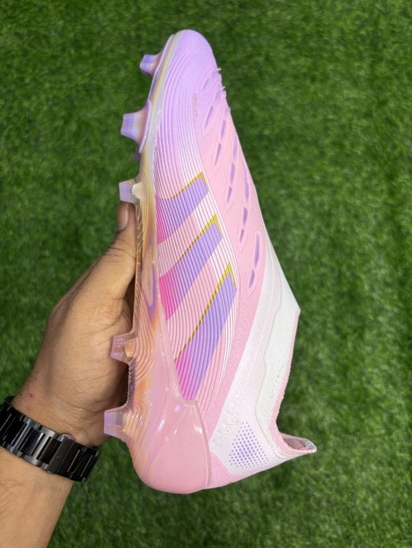 Predator Elite Baby Pink Colour FG Without Lace  - 8