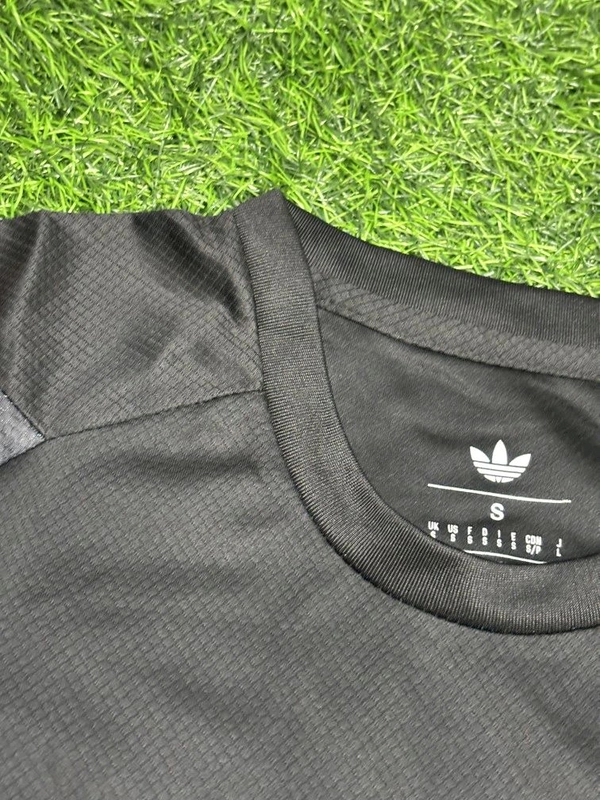 Manchester United Pre-match Kit Fan Edition With Short - S