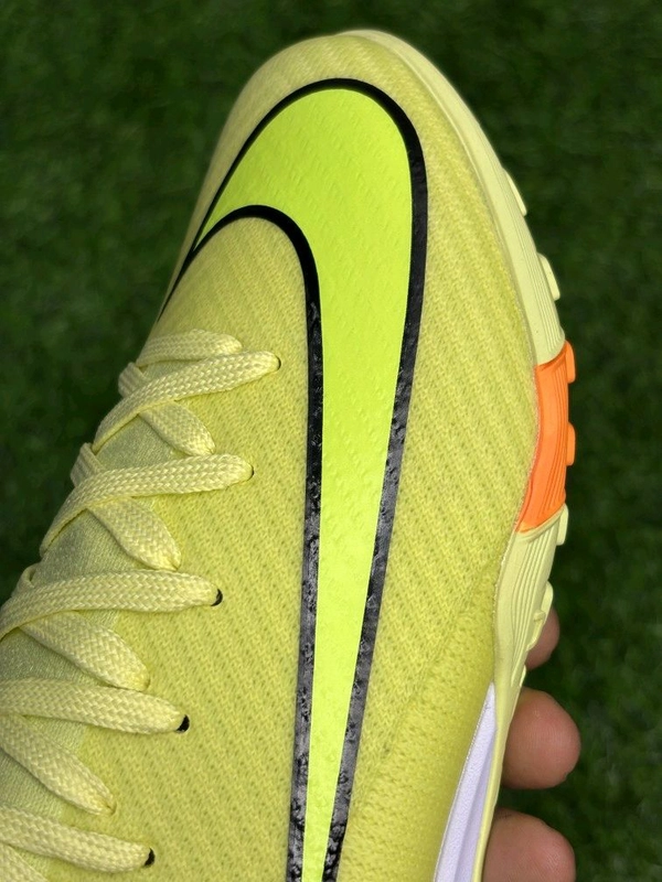 Mercurial Vapor 16 Yellow Green AG/Turf Low-top With Lace - 7.5