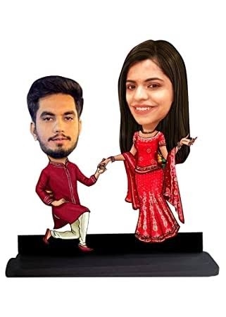 Customised MDF couple caricature 2 pics required Size 7 inches Box packing 2 designs available